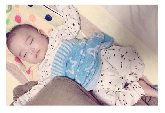 どんなに疲れていても超 癒される 赤ちゃんの寝顔写真 ７選 すくパラ倶楽部news